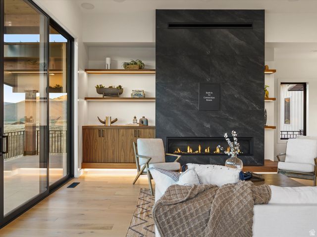 7554 E DOGWOOD DR, Huntsville, UT 84317