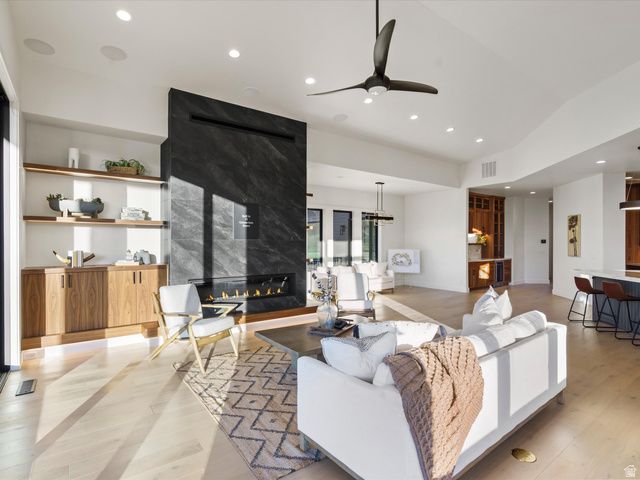 7554 E DOGWOOD DR, Huntsville, UT 84317