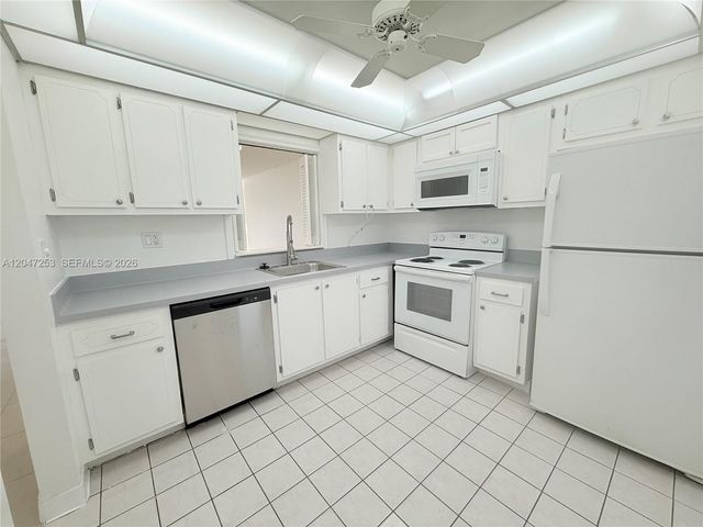 3849 NE 169th Street 204, North Miami Beach, FL 33160