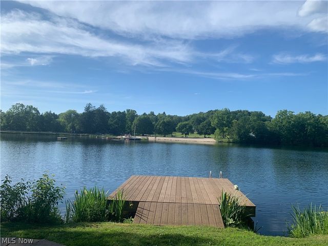 8374 Lucerne Drive, Chagrin Falls, OH 44023