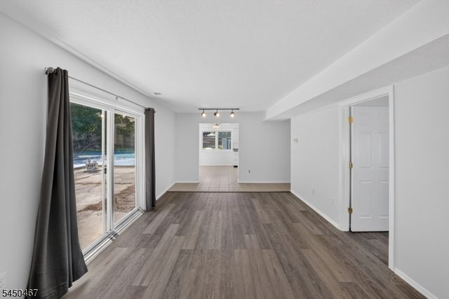 15 Harper Rd, South Brunswick Twp., NJ 08852