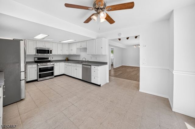 15 Harper Rd, South Brunswick Twp., NJ 08852