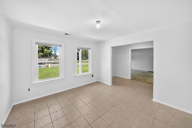 15 Harper Rd, South Brunswick Twp., NJ 08852