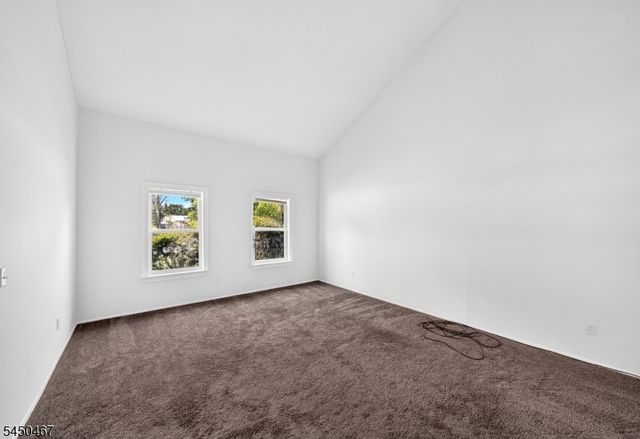 15 Harper Rd, South Brunswick Twp., NJ 08852