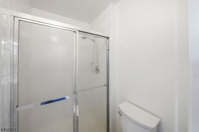 15 Harper Rd, South Brunswick Twp., NJ 08852