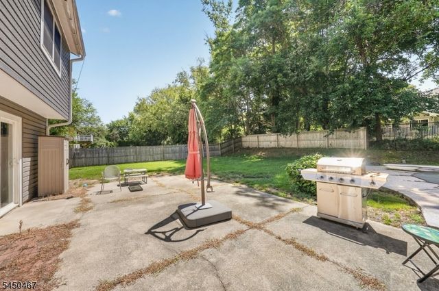 15 Harper Rd, South Brunswick Twp., NJ 08852
