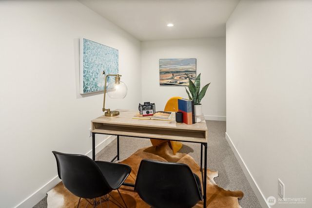 1808 E Mercer Street, Seattle, WA 98112