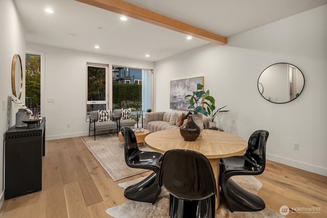 1808 E Mercer Street, Seattle, WA 98112