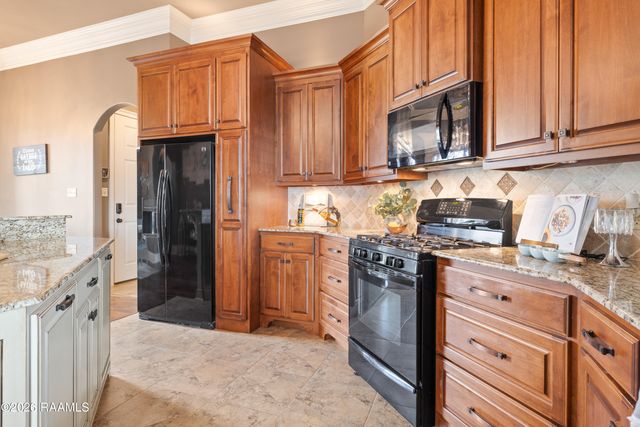 301 Harvest Lane, New Iberia, LA 70563