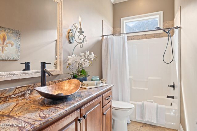 301 Harvest Lane, New Iberia, LA 70563