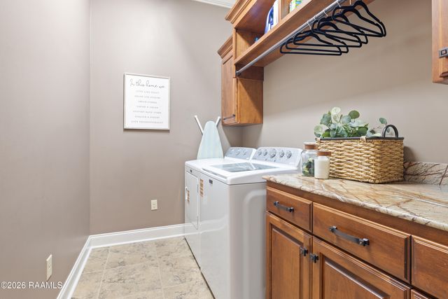 301 Harvest Lane, New Iberia, LA 70563