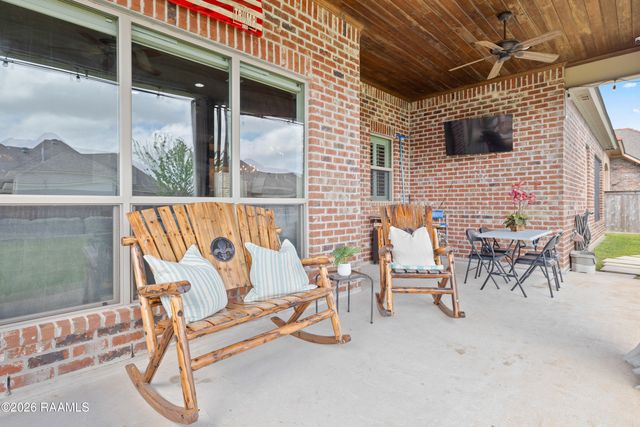 301 Harvest Lane, New Iberia, LA 70563