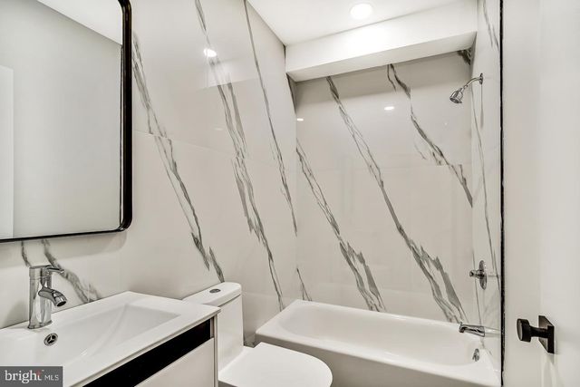 182 E HUNTINGDON ST, Philadelphia, PA 19125