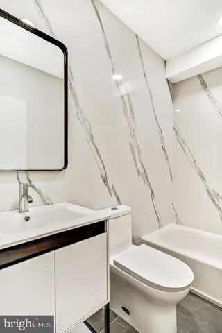 182 E HUNTINGDON ST, Philadelphia, PA 19125