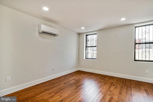 182 E HUNTINGDON ST, Philadelphia, PA 19125