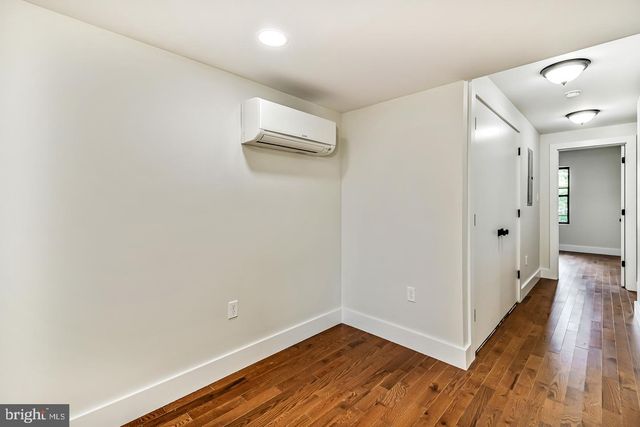 182 E HUNTINGDON ST, Philadelphia, PA 19125