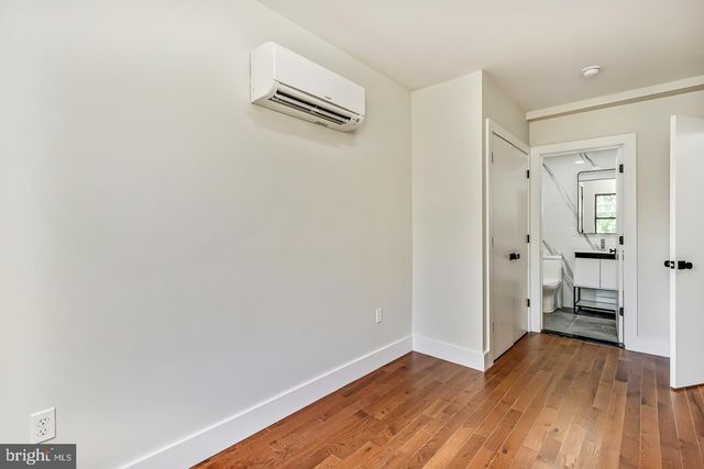 182 E HUNTINGDON ST, Philadelphia, PA 19125