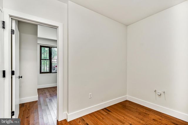 182 E HUNTINGDON ST, Philadelphia, PA 19125