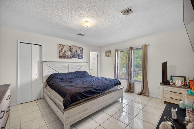 5521 NE 11TH AVENUE, Ocala, FL 34479