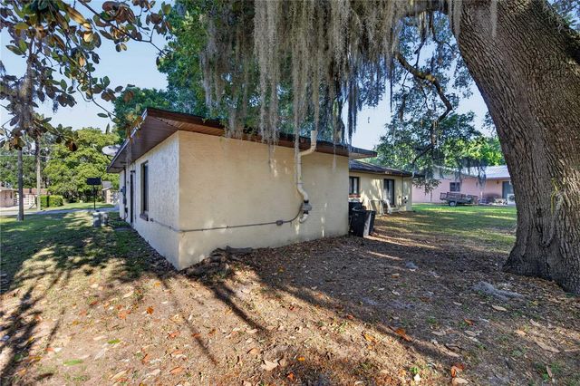 5521 NE 11TH AVENUE, Ocala, FL 34479