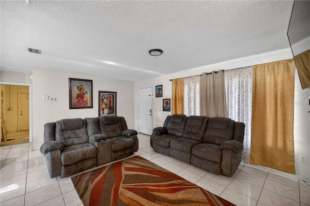 5521 NE 11TH AVENUE, Ocala, FL 34479