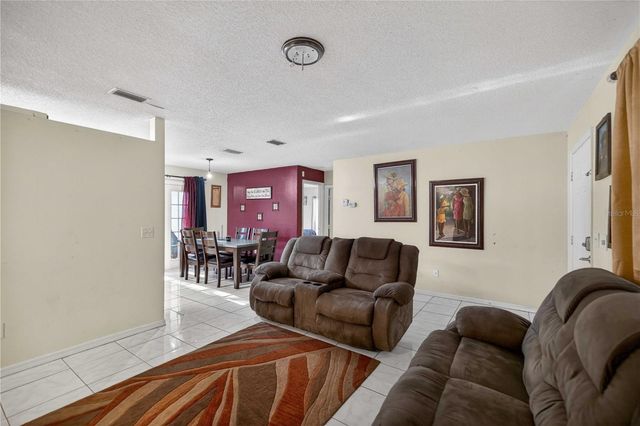 5521 NE 11TH AVENUE, Ocala, FL 34479