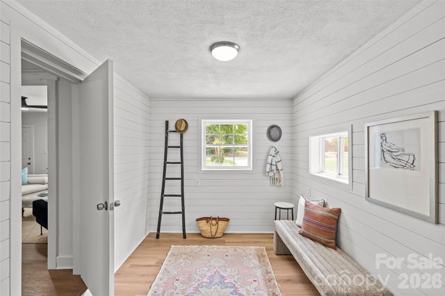 1915 Birchcrest Drive, Charlotte, NC 28205