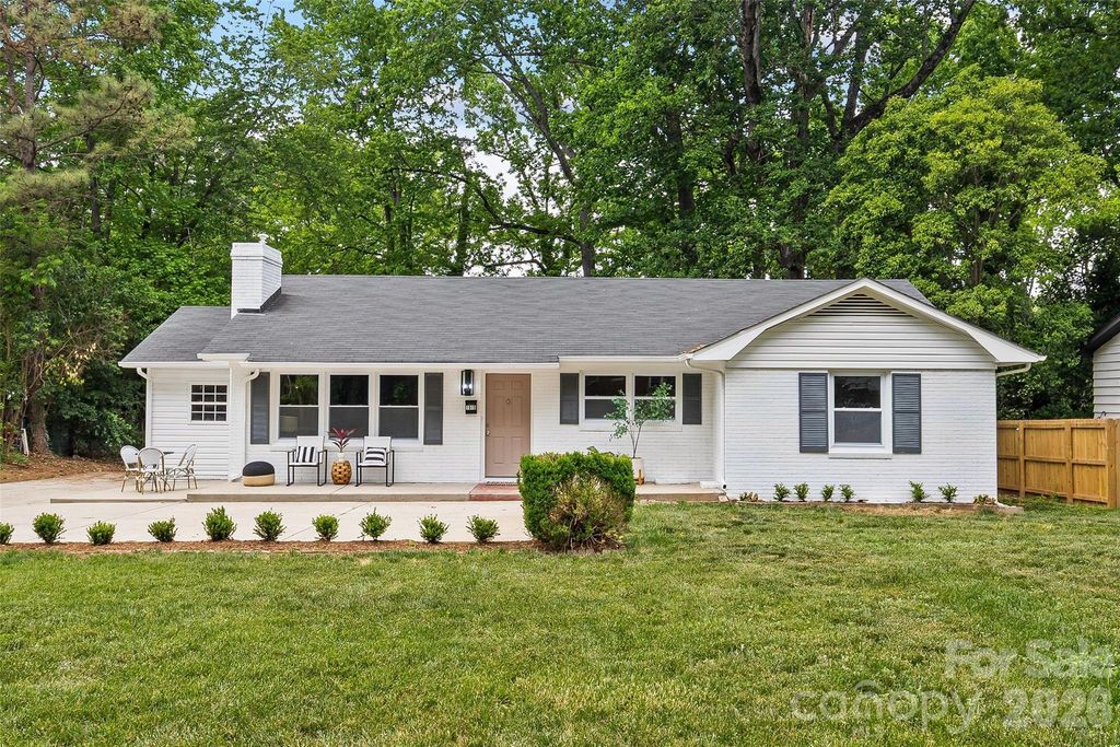 1915 Birchcrest Drive, Charlotte, NC 28205