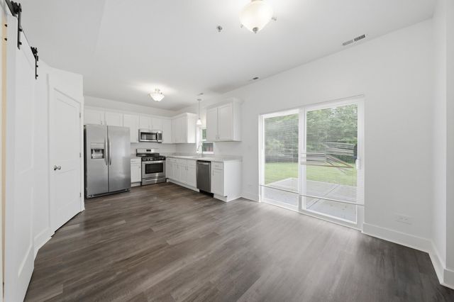 15256 State Street, South Holland, IL 60473