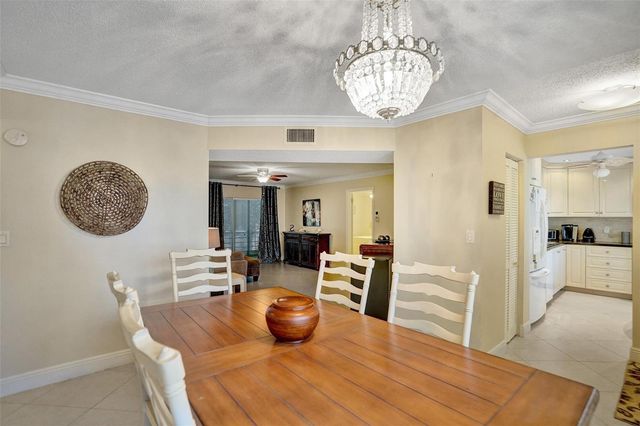 4270 NW 40th Street 211, Lauderdale Lakes, FL 33319