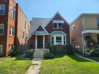 3057 N Kolmar Avenue N, Chicago, IL 60641