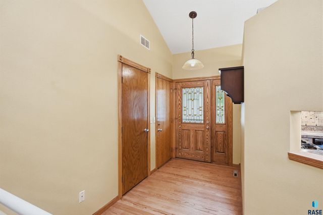 4600 Quail Run Ave Avenue, Sioux Falls, SD 57105