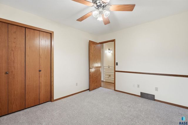 4600 Quail Run Ave Avenue, Sioux Falls, SD 57105