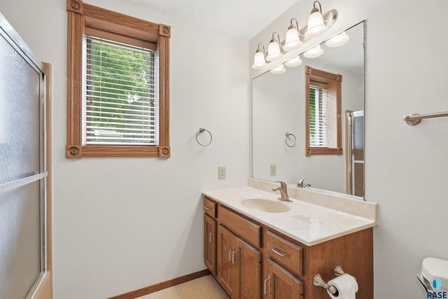 4600 Quail Run Ave Avenue, Sioux Falls, SD 57105