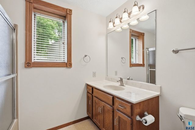4600 Quail Run Ave Avenue, Sioux Falls, SD 57105