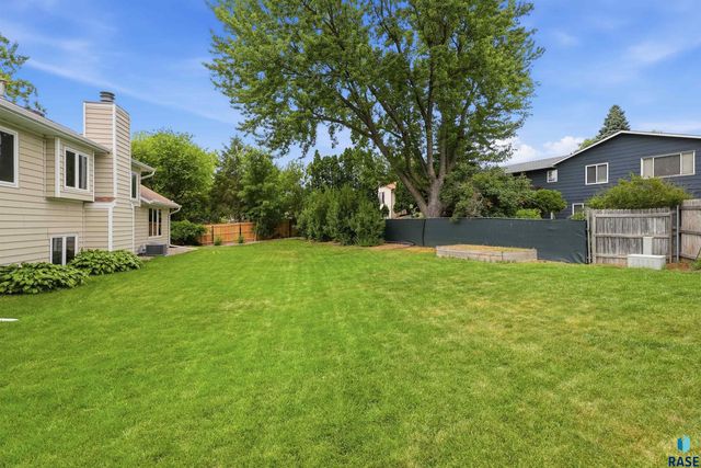 4600 Quail Run Ave Avenue, Sioux Falls, SD 57105