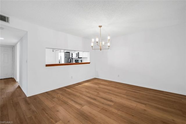 208 Furse Lakes CIR D6, Naples, FL 34104