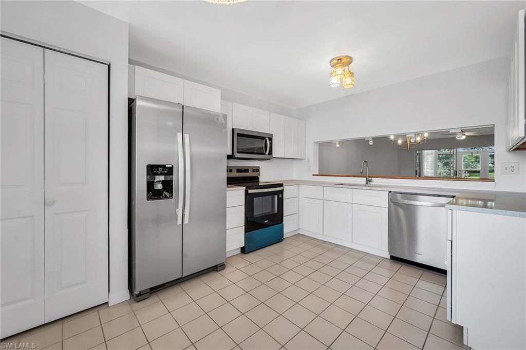 208 Furse Lakes CIR D6, NAPLES, FL 34104 — photo 2