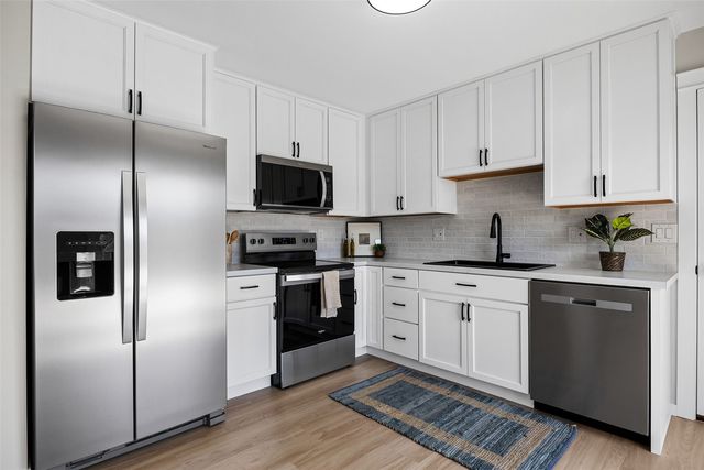 1505 Cottonwood Lane NE, Cedar Rapids, IA 52402