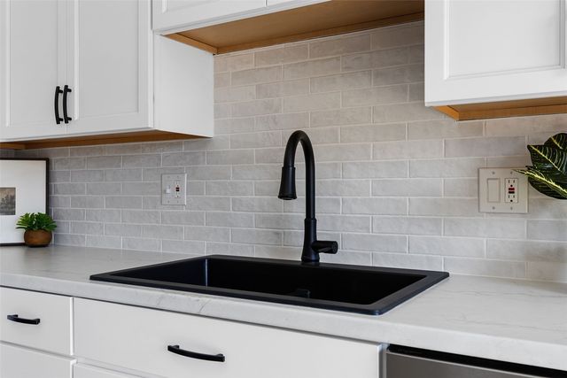 1505 Cottonwood Lane NE, Cedar Rapids, IA 52402