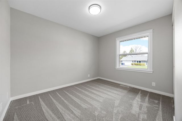 1505 Cottonwood Lane NE, Cedar Rapids, IA 52402