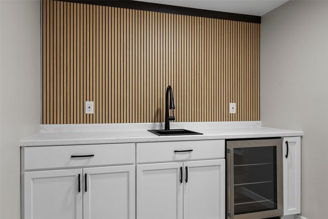 1505 Cottonwood Lane NE, Cedar Rapids, IA 52402