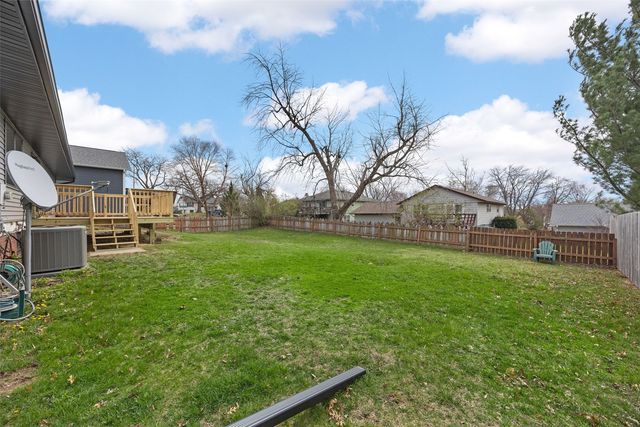 1505 Cottonwood Lane NE, Cedar Rapids, IA 52402