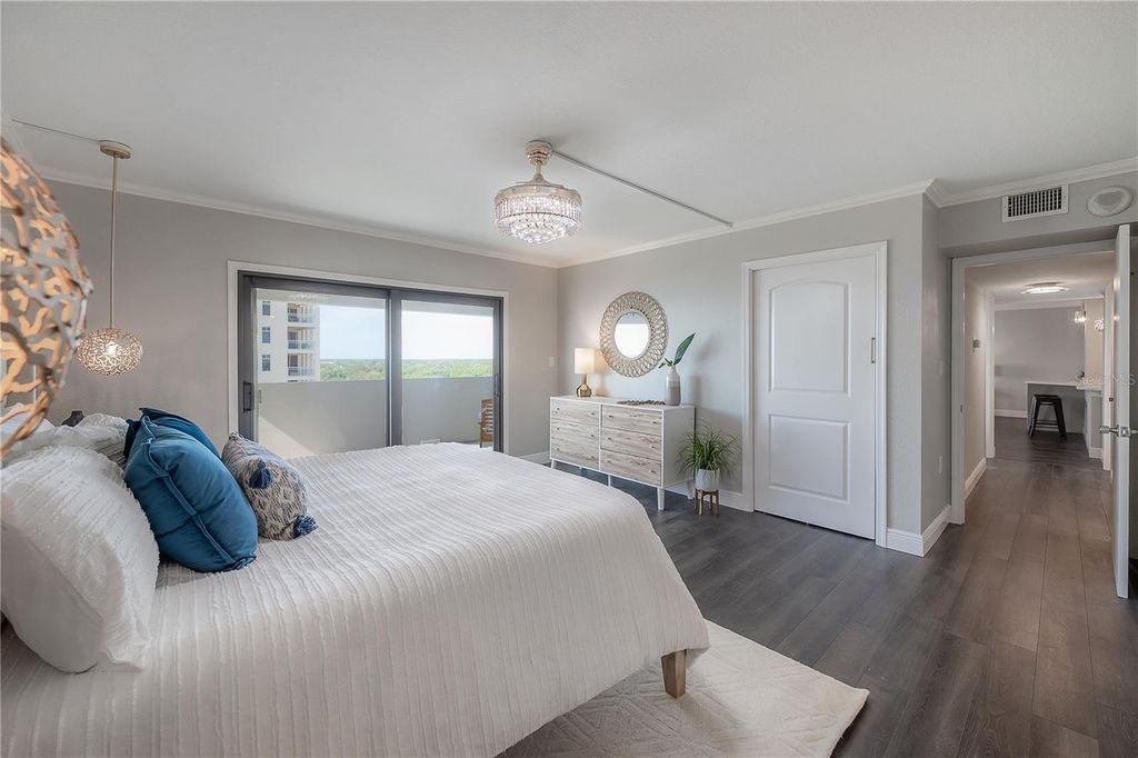 Image 25 of property listing at 4141 BAYSHORE BOULEVARD 1003, Tampa, FL 33611