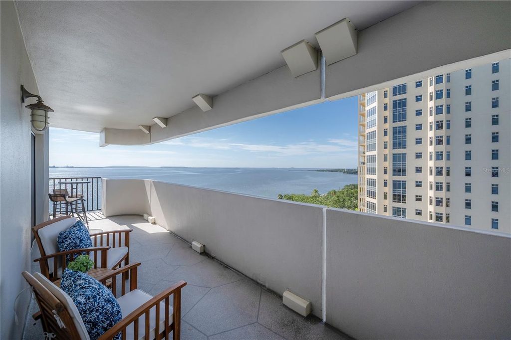 Image 40 of property listing at 4141 BAYSHORE BOULEVARD 1003, Tampa, FL 33611