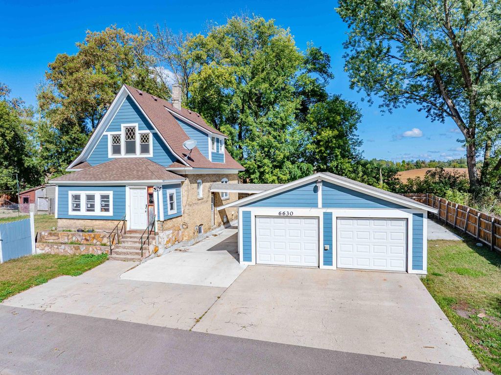 6630 Augusta Road, Chaska, MN 55318 — photo 2