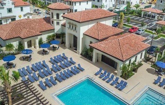 11330 SW 16th St 11330, Pembroke Pines, FL 33025