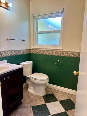 10463 El Monte, Fountain Valley, CA 92708
