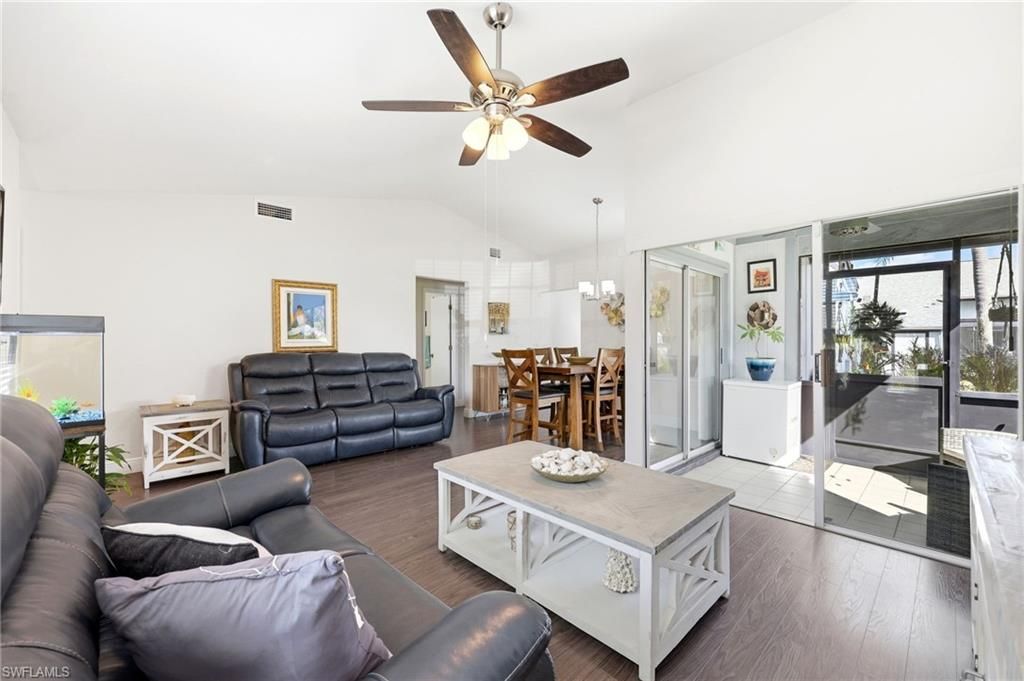 10548 Quincy CT, LEHIGH ACRES, FL 33936 — photo 4