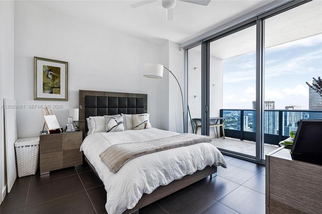 200 Biscayne Boulevard Way 4812, Miami, FL 33131